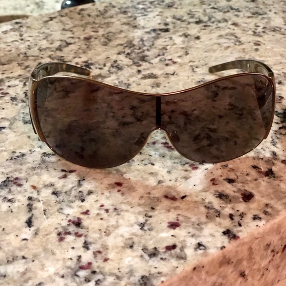 Dolce & Gabbana sunglasses - Picture 2 of 4
